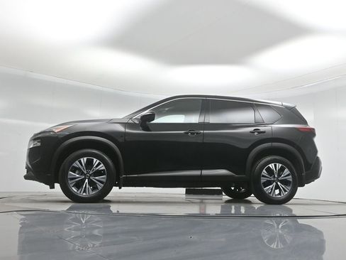Used 2021 Nissan Rogue SV image 52