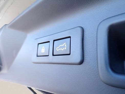 Used 2026 Subaru Forester Premium AWD/4WD image 11