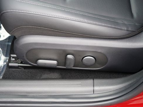 Used 2025 Hyundai Ioniq 6 SEL image 17