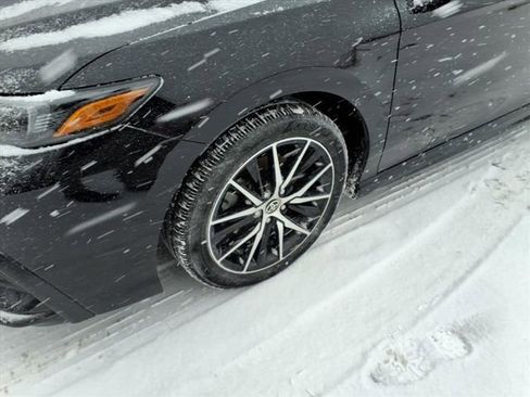 Certified 2023 Toyota Camry SE image 4