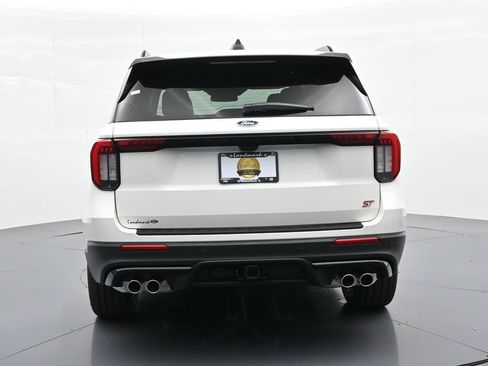 New 2026 Ford Explorer ST image 7