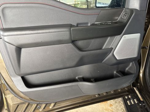 Used 2025 Ford F150 Raptor image 9