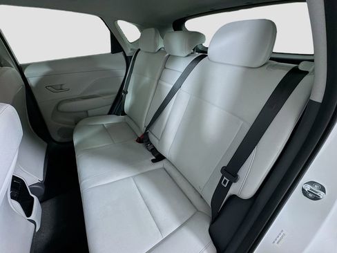 Certified 2025 Hyundai Kona SEL image 24