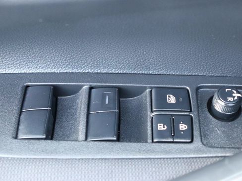 Used 2026 Toyota Corolla LE FWD image 40