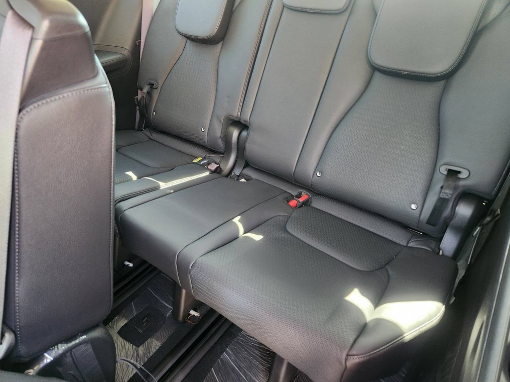 New 2026 Kia Carnival SX Prestige FWD image 27