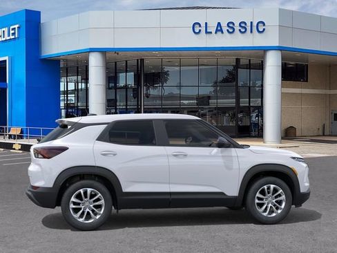 New 2026 Chevrolet TrailBlazer LS w/ LS Convenience Package FWD image 5