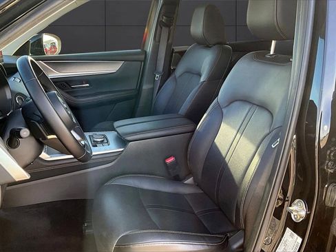 Certified 2025 MAZDA CX-70 3.3 Turbo w/ Preferred Package image 22