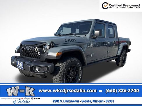 Certified 2025 Jeep Gladiator Sport AWD/4WD image 14