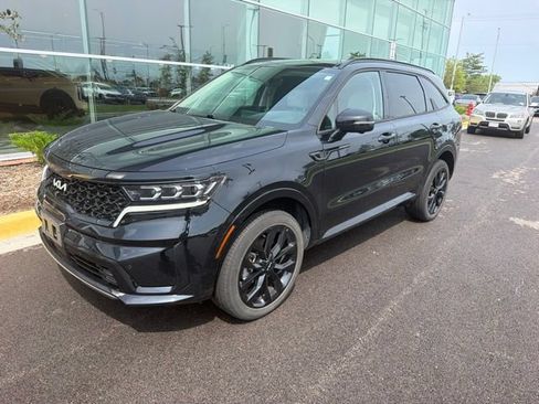 Used 2023 Kia Sorento SX AWD/4WD image 12