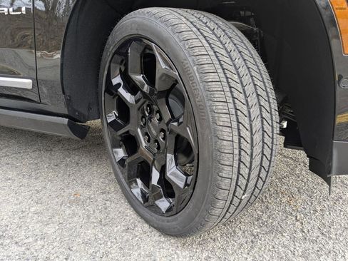 New 2026 GMC Yukon XL Denali w/ Denali Reserve Package image 39