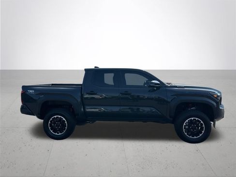 Used 2025 Toyota Tacoma TRD Off-Road w/ TRD Off Road Upgrade Package AWD/4WD image 6