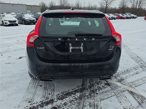 Used 2015 Volvo V60 T5 Platinum image 5