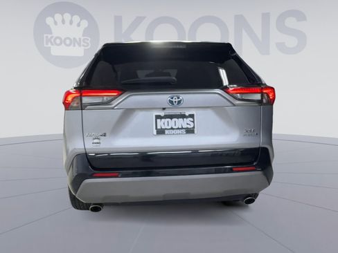 Used 2020 Toyota RAV4 XSE w/ All Weather Liner Package AWD/4WD image 10