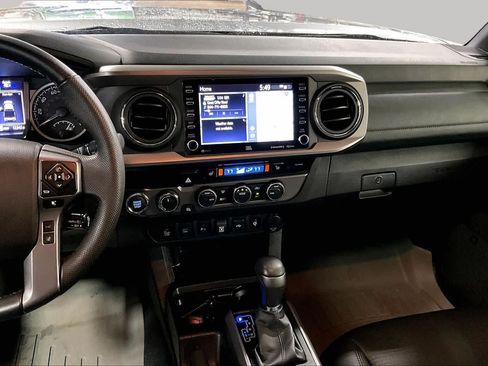 Used 2023 Toyota Tacoma Limited AWD/4WD image 7