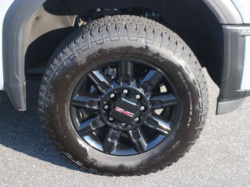 Used 2024 GMC Sierra 2500 AT4 w/ AT4 Premium Plus Package AWD/4WD image 37