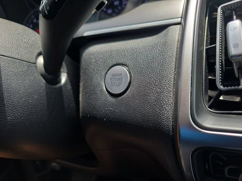 Used 2021 Kia Sorento S w/ Panoramic Sunroof Package AWD/4WD image 22