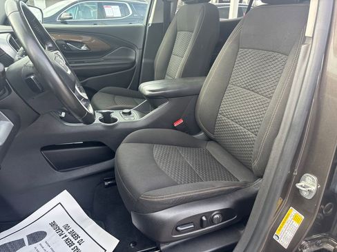 Used 2019 GMC Terrain SLE w/ Driver Convenience Package image 14