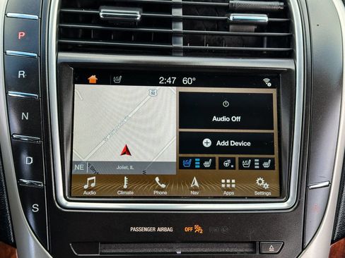 Used 2018 Lincoln MKX Reserve w/ Lincoln MKX Climate Package image 37