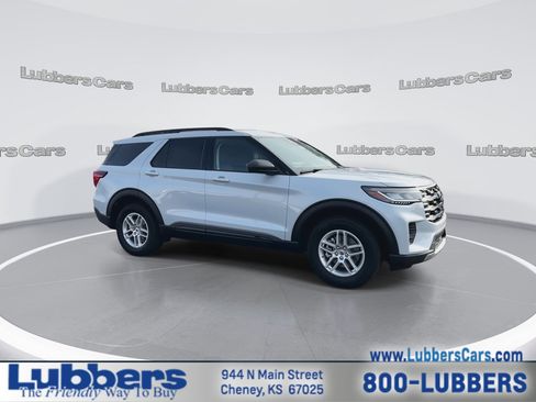 New 2026 Ford Explorer Active image 2