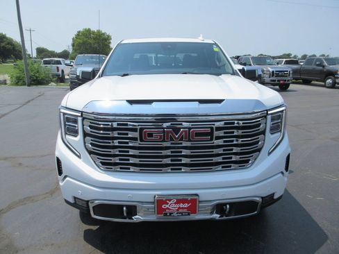 Certified 2022 GMC Sierra 1500 Denali w/ Denali Reserve Package AWD/4WD image 13