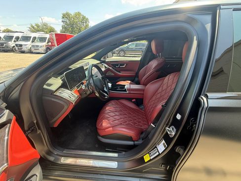 Used 2023 Mercedes-Benz S 580 4MATIC Sedan w/ AMG Line image 19