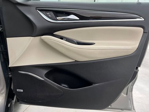 Used 2018 Buick Enclave Premium image 26