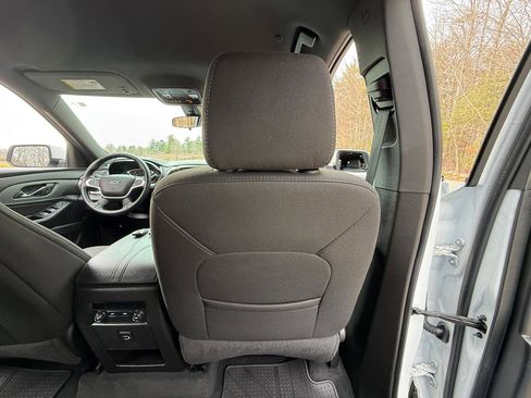 Used 2023 Chevrolet Traverse LT w/ Midnight/Sport Edition image 33