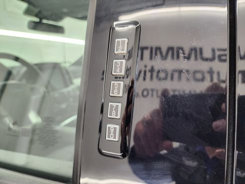 Used 2022 Ford F250 Lariat w/ Chrome Package image 33