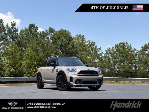 Used 2022 MINI Cooper Countryman S FWD image 1