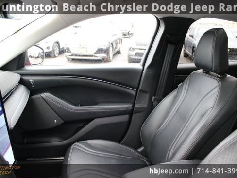 Used 2021 Ford Mustang Mach-E Premium image 28