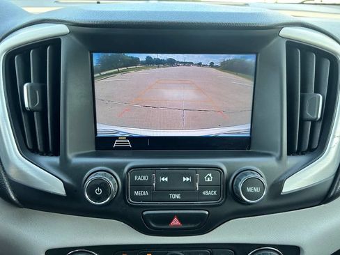 Used 2018 GMC Terrain SLE w/ Driver Convenience Package FWD image 23