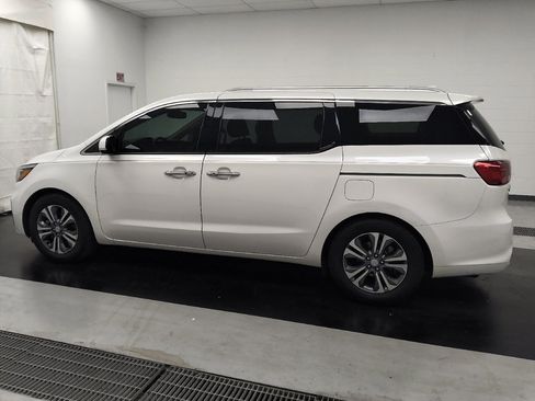 Used 2019 Kia Sedona SX FWD image 3