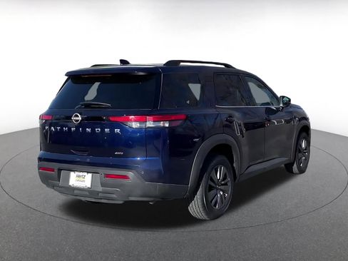 Used 2025 Nissan Pathfinder SV image 14