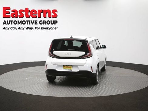 Used 2023 Kia Soul LX w/ Option Group 015 FWD image 40