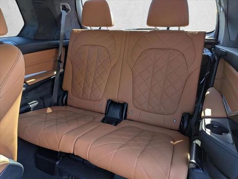 New 2026 BMW X7 xDrive40i w/ M Sport Package image 18