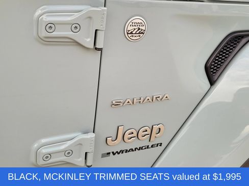 Used 2024 Jeep Wrangler Unlimited Sahara w/ Technology Group AWD/4WD image 6