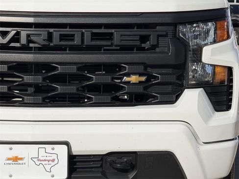 Certified 2024 Chevrolet Silverado 1500 Custom image 9