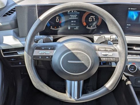 Used 2025 Hyundai Sonata SEL FWD image 17