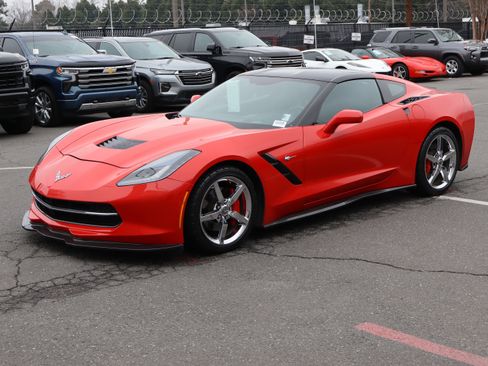 Used 2014 Chevrolet Corvette Stingray Coupe w/ 2LT Preferred Equipment Group image 16