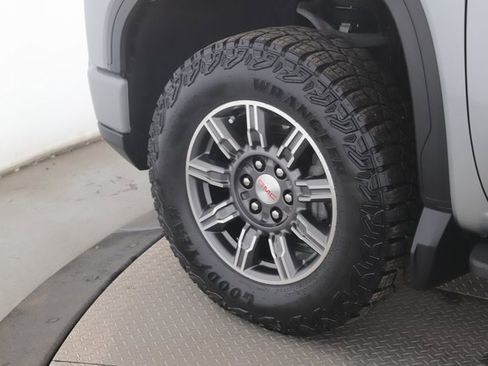 Used 2024 GMC Sierra 1500 AT4 w/ AT4 Premium Package image 13