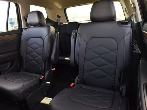 New 2026 Volkswagen Atlas SE image 24