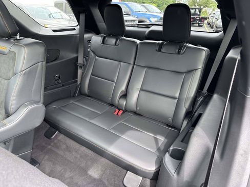 Used 2026 Ford Explorer Tremor w/ Tremor Ultimate Package AWD/4WD image 16