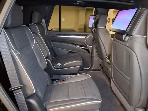 New 2026 Cadillac Escalade Sport image 7