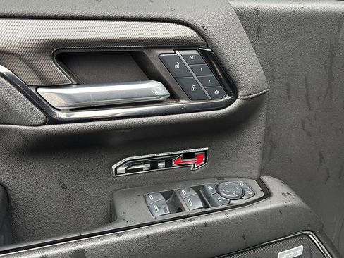 Used 2024 GMC Sierra 1500 AT4 w/ Technology Package image 18