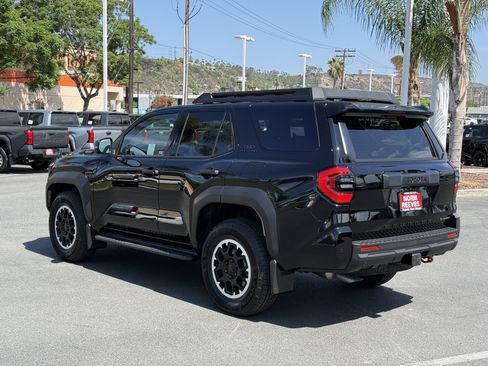New 2026 Toyota 4Runner TRD Off-Road Premium AWD/4WD image 9