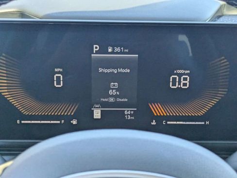 New 2026 Kia Carnival FWD image 32