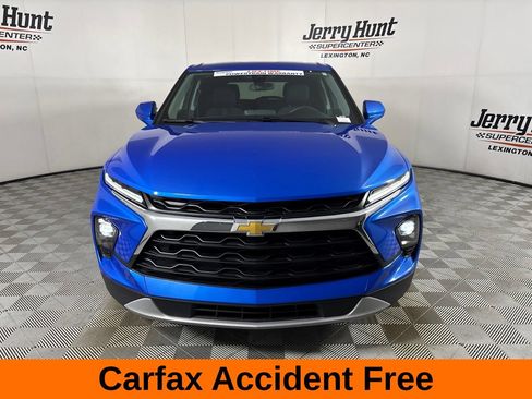 Used 2025 Chevrolet Blazer LT AWD/4WD image 3