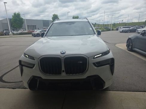 Certified 2024 BMW X7 M60i w/ Executive Package AWD/4WD image 3