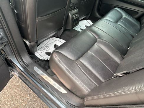 Used 2010 Cadillac DTS Luxury FWD image 9
