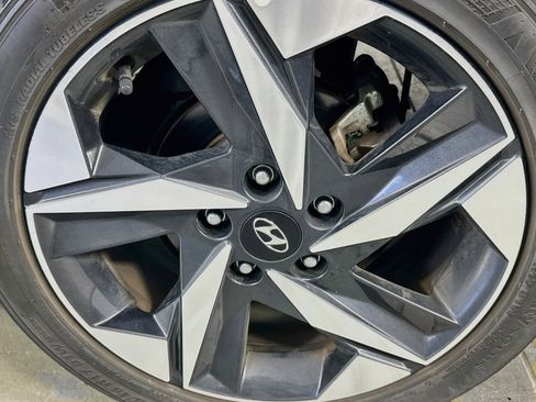 Used 2023 Hyundai Elantra SEL w/ Convenience Package FWD image 30